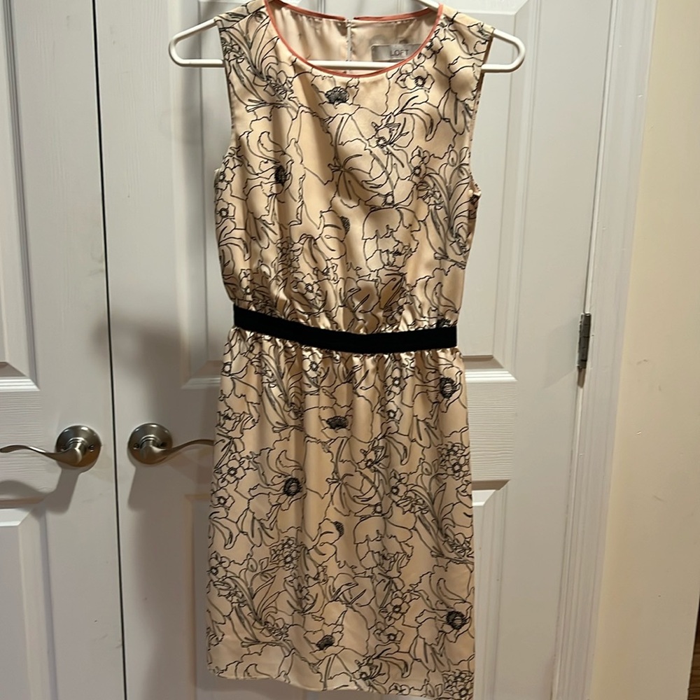 Floral print pull over dress in XXS